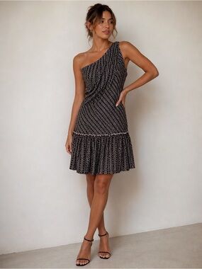 GORGEOUS Serena dress one shoulder silky dresses black cream white size 3 lightw